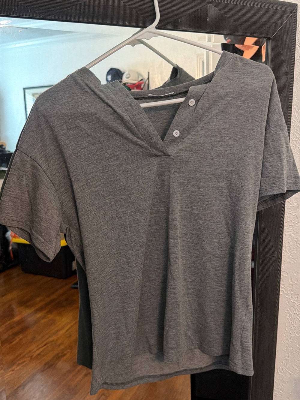 Men's Short-Sleeve Henley Tee - Gray